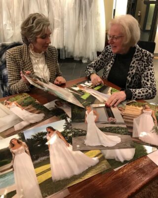 ♥️ Nieuwe collectie Ladybird ♥️

Inspirerende dag vol nieuwe bruidsjurken.
Prachtige collectie ingekocht bij
@ladybirdbridal
@whiteonebridal

Wil jij een afspraak maken om onze collectie te bekijken?
Mariages bruidsmode 
Tel: 0528-233344
Mail: info@mariages.nl 
♥️ ♥️ ♥️

@mariages_bruidsmode 
@jennekedrooglever
@elsoosterloo 
@saskiazwiggelaardogger

#mariages_bruidsmode #mariages #trouwen #trouwjurk #bruid #bruidsjurk #weddingdress #wedding #bruidswinkel #bride #bridalshop #bruidsatelier #atelier #ladybird #love #verliefd #verloofd #sayyestothedress #Hoogeveen #bridetobe #vierdeliefde #drenthe #friesland #groningen #overijssel #nieuwecollectie #liefde #trouwenin2024 #trouwplannen #whiteonebridal