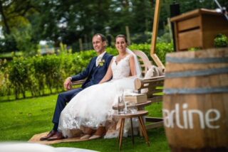 Een “Mariages” bruid aan het woord. 

Goedenavond team van Mariages,

Afgelopen 14 juli ben ik getrouwd met Patrick in een jurk die ik bij jullie heb gekocht. Ik heb beloofd een foto te sturen, dus hierbij een aantal! 

Nogmaals bedankt voor de goede service! 

Marcha Nuiten

#realbride #narline #Mariages #bruiloft #weddingdress #trouwen #bruidsjurken #Poirier #Bruidsmode #realwedding #bruidsjurk #mariagesbruidsmode #trouwjurk #ladybirdbridal